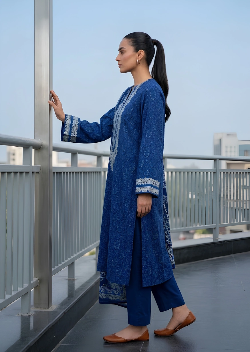 Parisian Bliss 3 Piece Printed Khaddar Unstitched Suit - Image 2